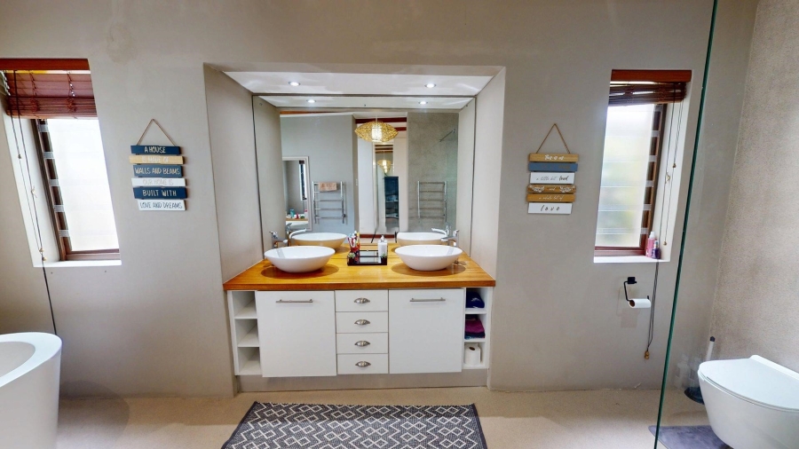 3 Bedroom Property for Sale in Newton Park Eastern Cape